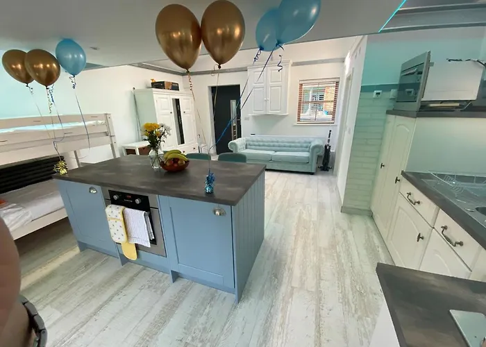 Modern Studio In Plympton